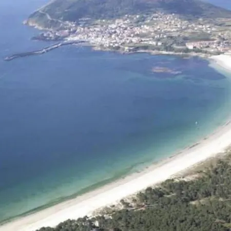 Con Piscina A 100 Metros De La Playa Apartman