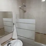 Con Piscina A 100 Metros De La Playa