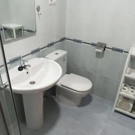 Con Piscina A 100 Metros De La Playa Apartment Kap Finisterre